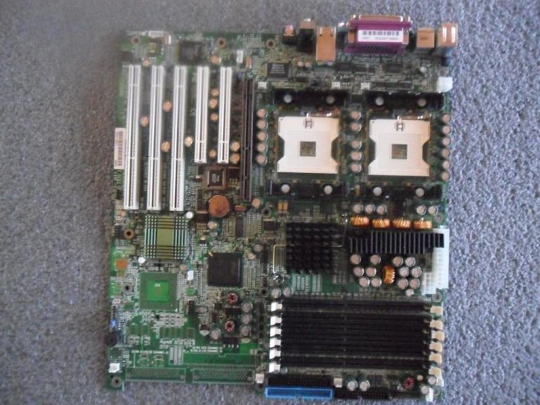 Supermicro X5DAE Dual Xeon E7575 chipset Motherboard.JPG]
